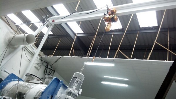 2���������ؙC(j��)ʩ������   2t simple crane construction case