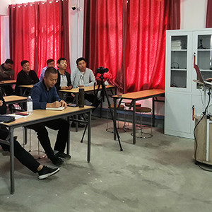 10��20��ɽ�|���x���ؙC(j��)е���޹�˾�e�k���p���Tʽ��ץ�����ؙC(j��)������Ӗ(x��n)�n��